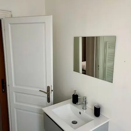 Venise - Belle Maison Avec Exterieur A *